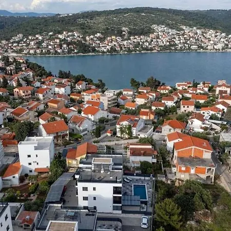 Exclusive Pool & Spa Orange Trogir